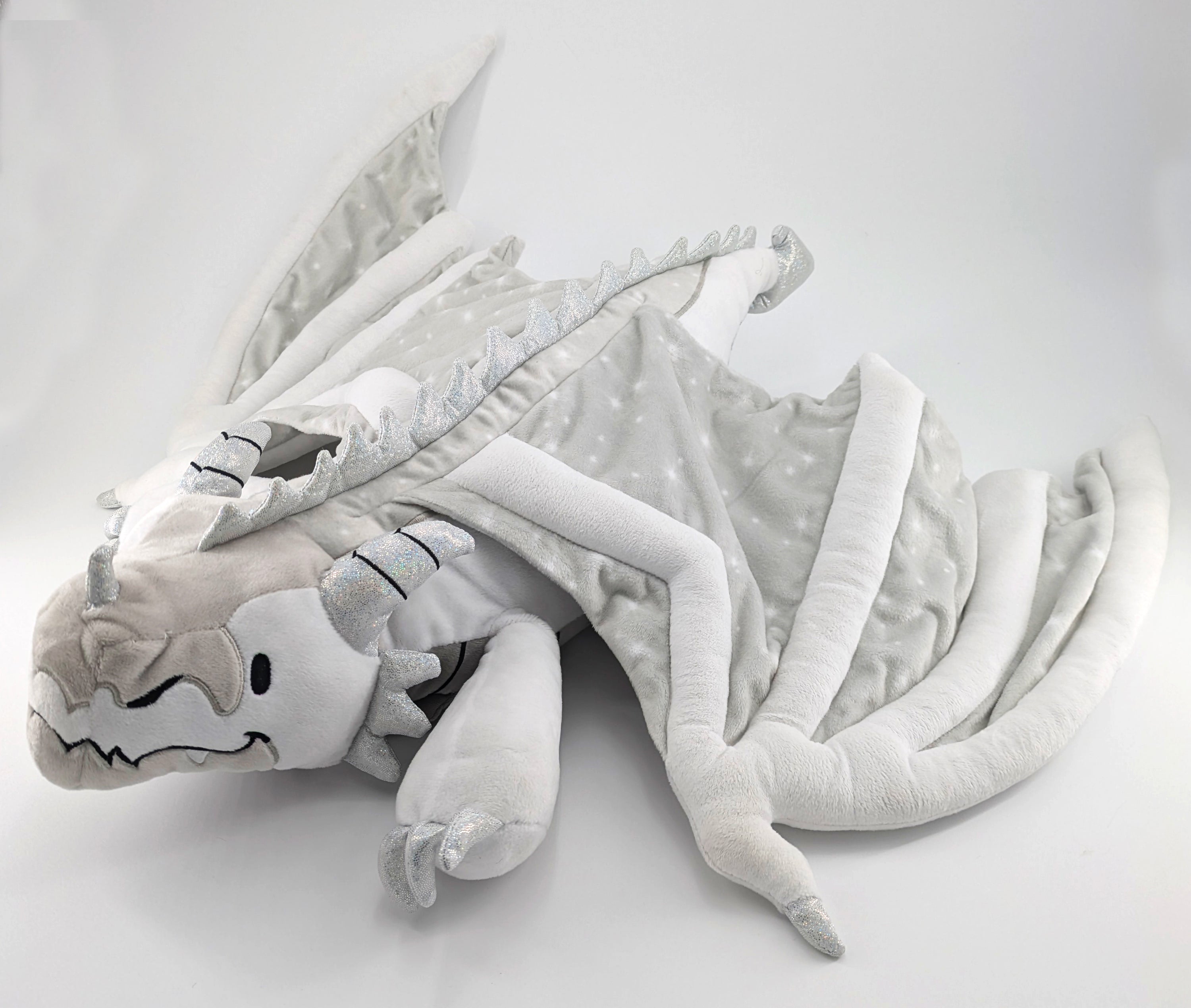 [PREORDER] Warmable White Dragon